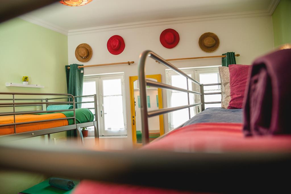 Fisherman'S House Hostel Ericeira Ngoại thất bức ảnh
